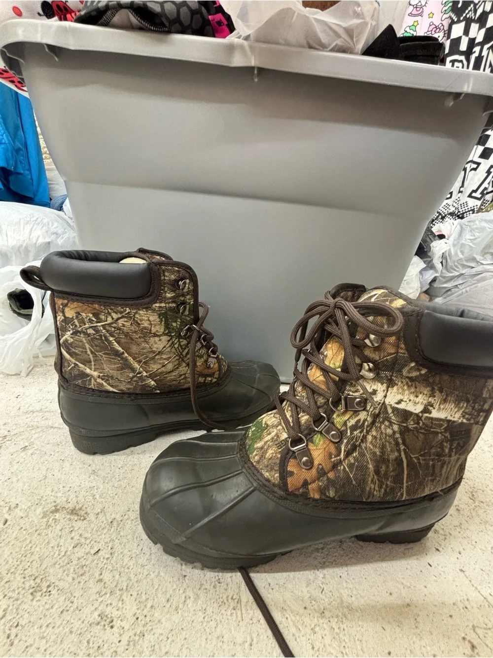 Magellan Realtree camo insulated hunting snow boots youth boy size 5
